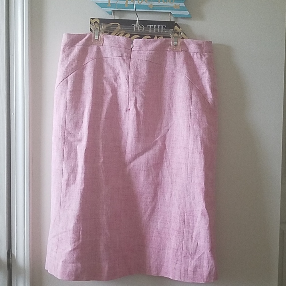 Skirt - Picture 2 of 3